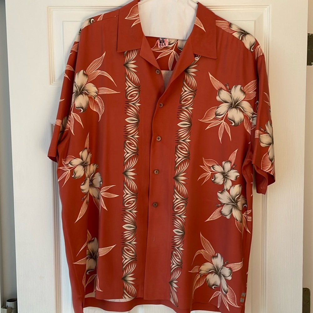 QuickSilver Comfort Fit XL Men’s Short Sleeve Shirt